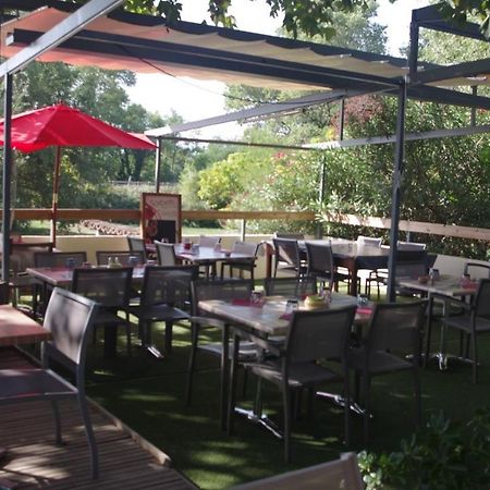 Le Robinson Hotel Pierrelatte ภายนอก รูปภาพ